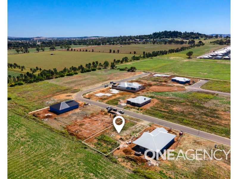 41 VALENCIA DRIVE, Gobbagombalin NSW 2650