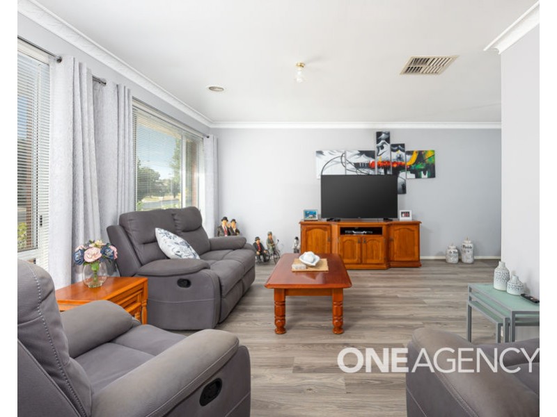 10 NARDOO STREET, Glenfield Park NSW 2650