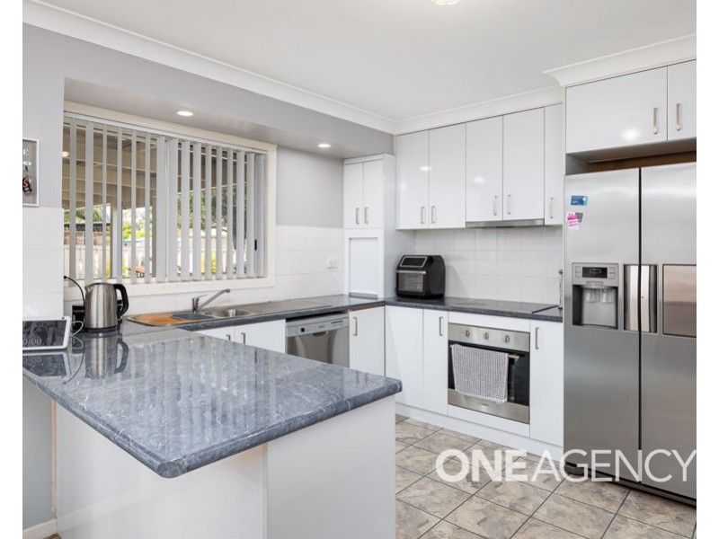 10 NARDOO STREET, Glenfield Park NSW 2650