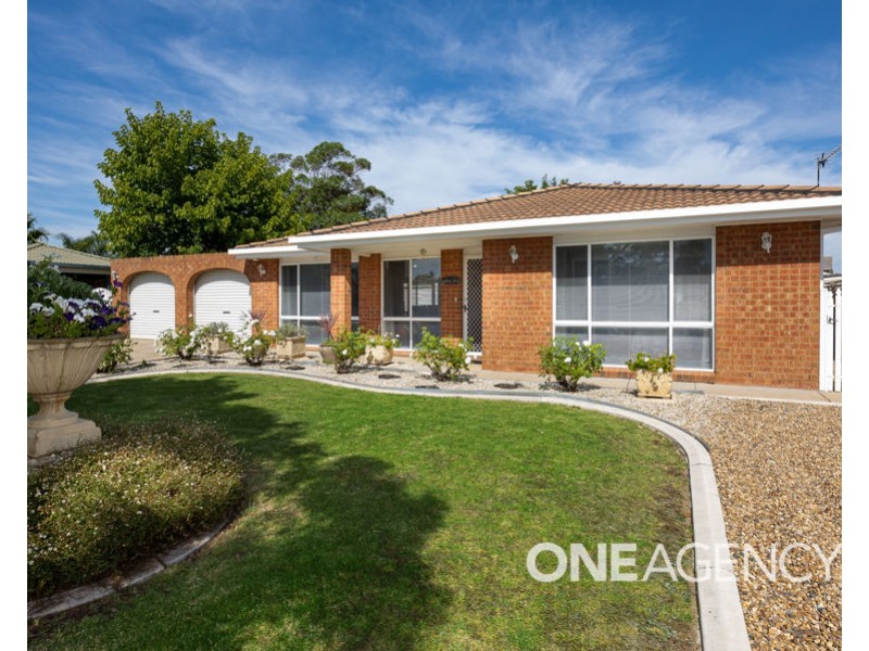 10 NARDOO STREET, Glenfield Park NSW 2650