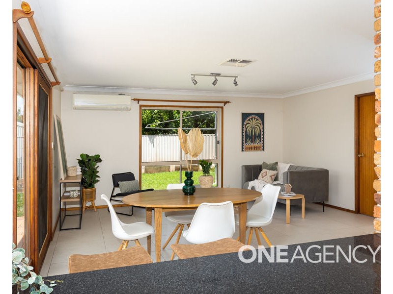 12 MAGNOLIA PARADE, Lake Albert NSW 2650