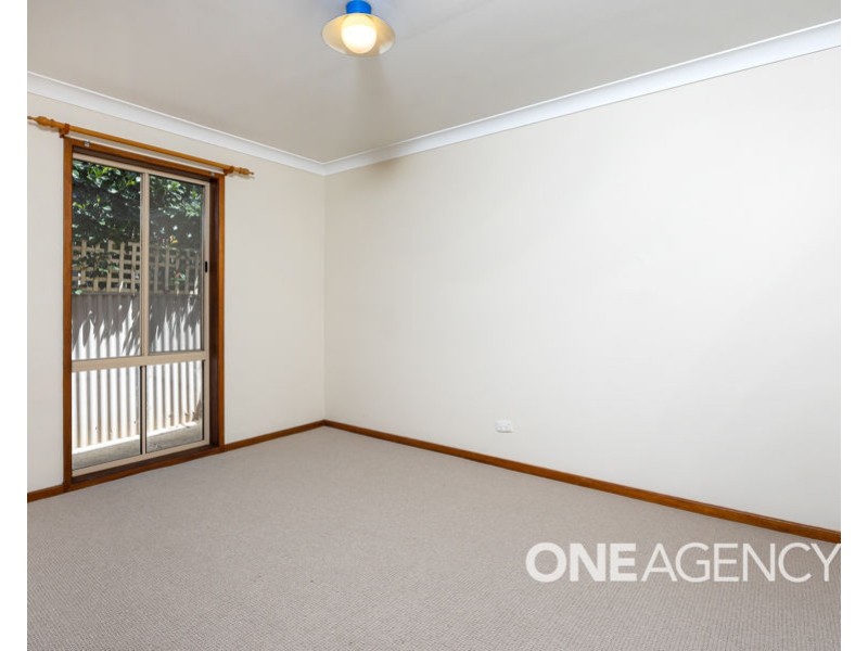 12 MAGNOLIA PARADE, Lake Albert NSW 2650