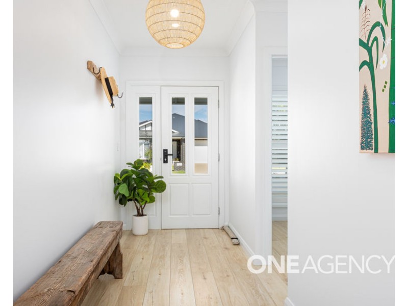 15 JIMBEROO LOOP, Gobbagombalin NSW 2650