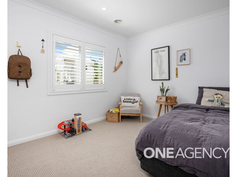 15 JIMBEROO LOOP, Gobbagombalin NSW 2650