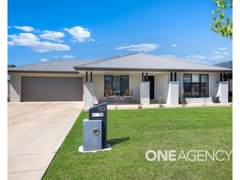 113 STRICKLAND DRIVE, Boorooma NSW 2650