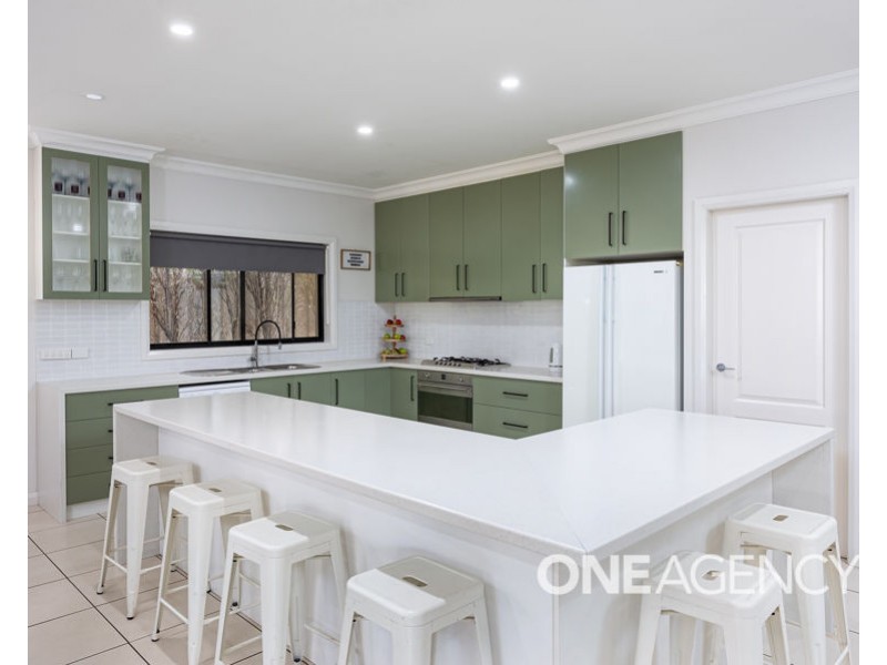 50 KANSAS DRIVE, Tolland NSW 2650