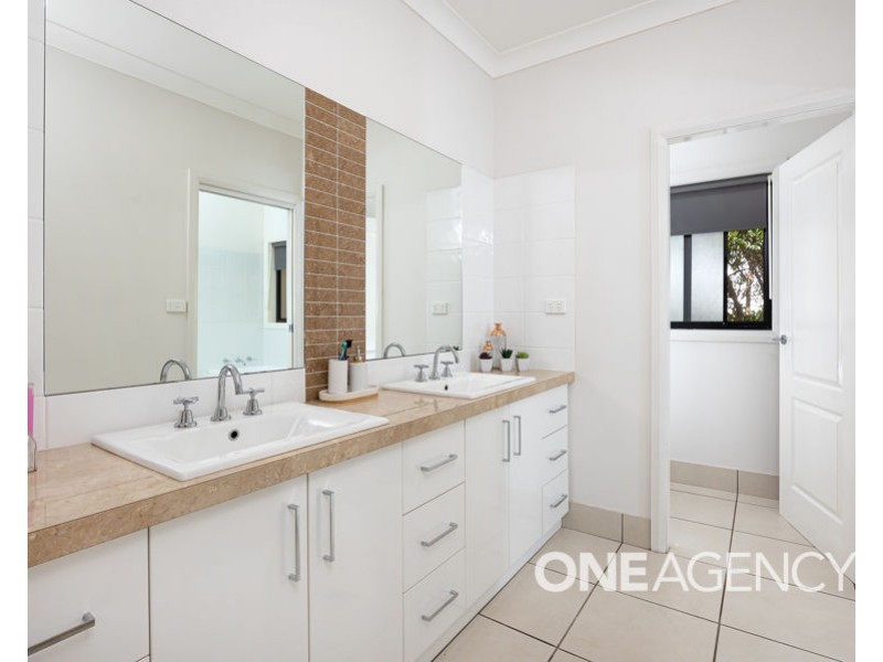 50 KANSAS DRIVE, Tolland NSW 2650