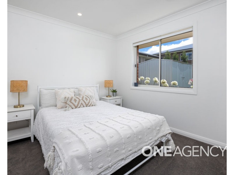 22 WATSON BOULEVARD, Lloyd NSW 2650