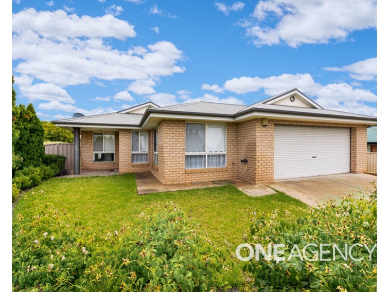 10 BOURKELANDS DRIVE, Bourkelands NSW 2650