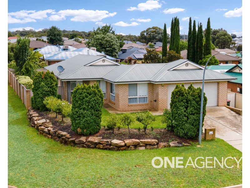 10 BOURKELANDS DRIVE, Bourkelands NSW 2650