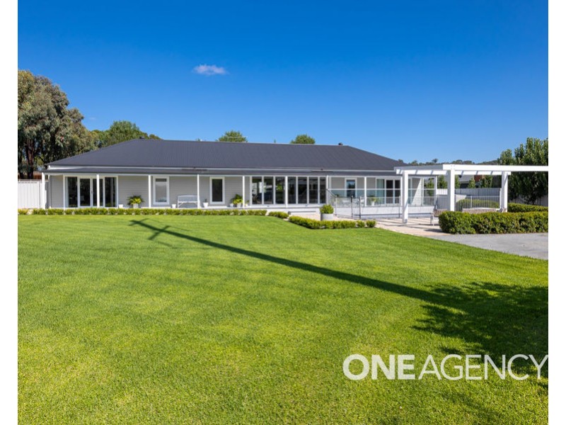 4 BELMORE PLACE, Tatton NSW 2650