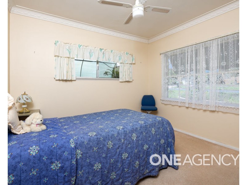 1 ACACIA STREET, Kooringal NSW 2650
