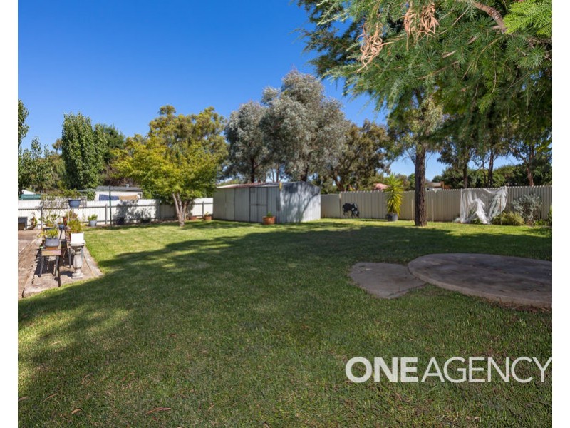 52 DOMAN STREET, Estella NSW 2650