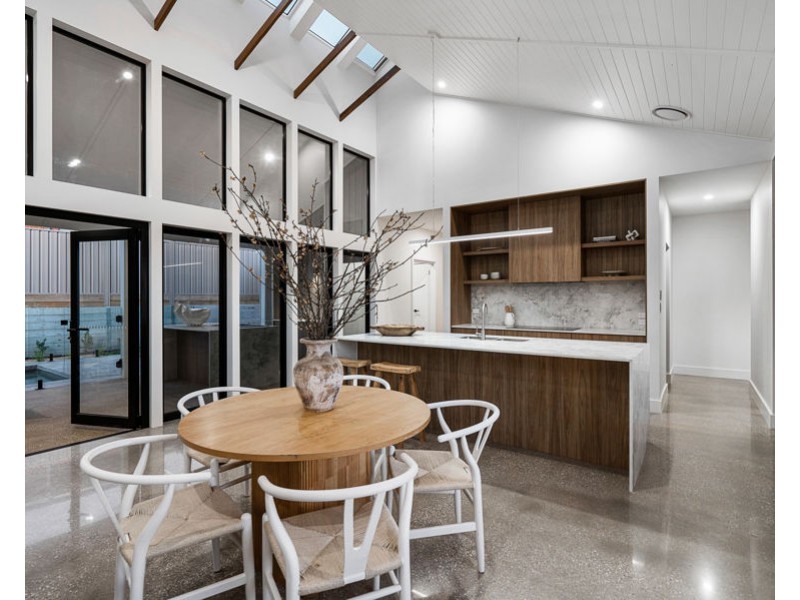 11 JUMBUCK DRIVE, Gobbagombalin NSW 2650