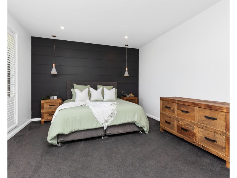 7 BONNER STREET, Lloyd NSW 2650