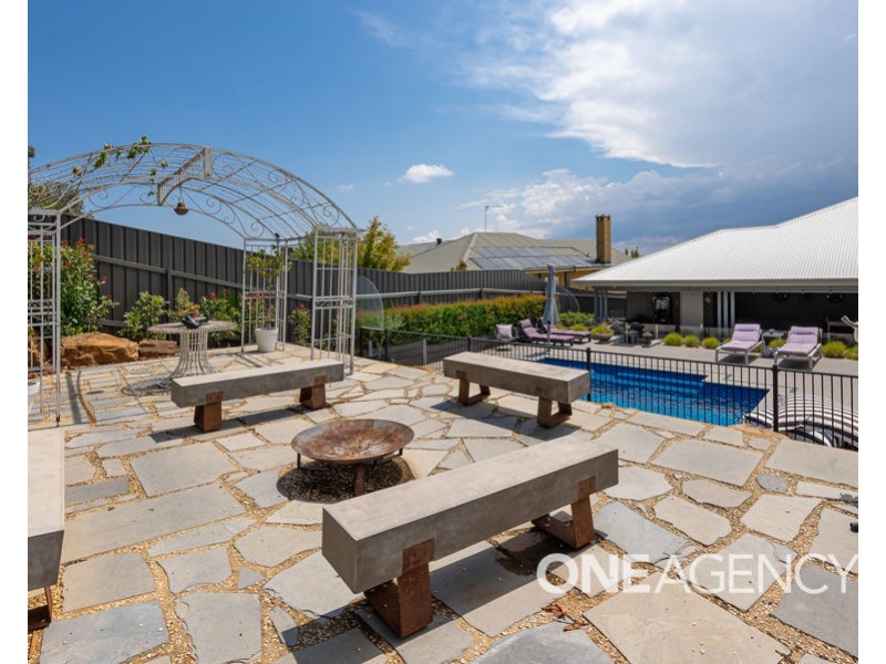 29 KANSAS DRIVE, Tolland NSW 2650