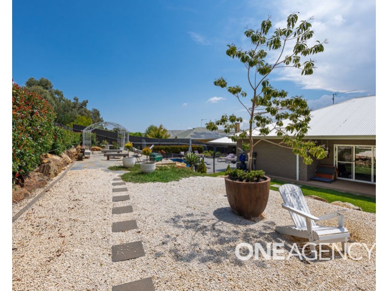 29 KANSAS DRIVE, Tolland NSW 2650