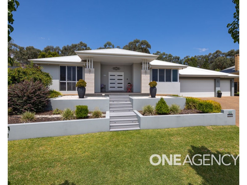 29 KANSAS DRIVE, Tolland NSW 2650