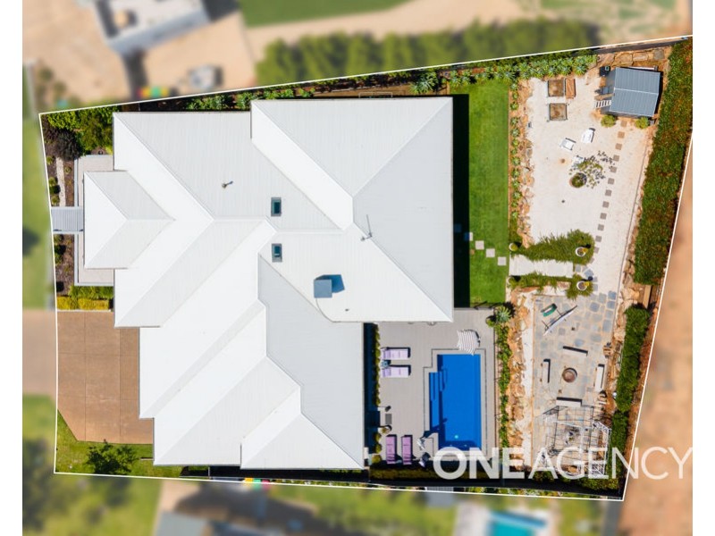 29 KANSAS DRIVE, Tolland NSW 2650