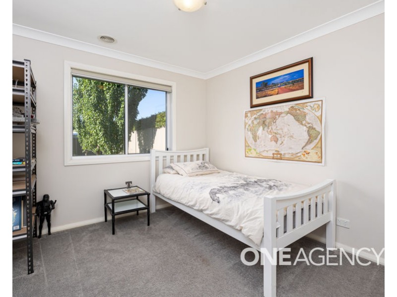 15 MULLAGH CRESCENT, Boorooma NSW 2650