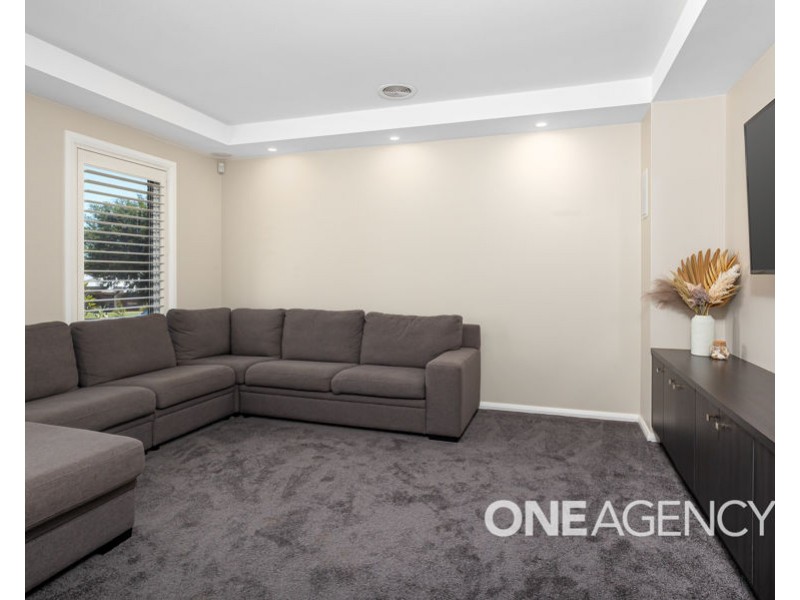 25 WATSON BOULEVARD, Lloyd NSW 2650