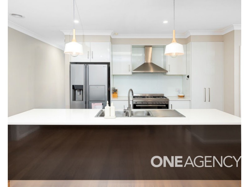 25 WATSON BOULEVARD, Lloyd NSW 2650