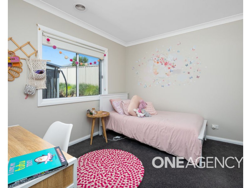 25 WATSON BOULEVARD, Lloyd NSW 2650