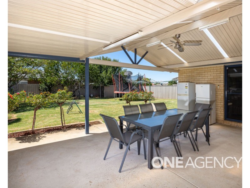 99 YENTOO DRIVE, Glenfield Park NSW 2650