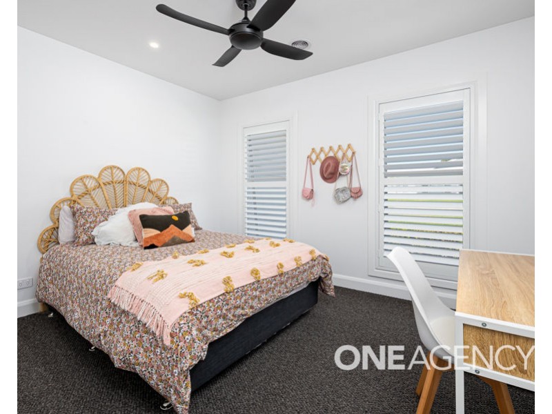 127 LAKEHAVEN DRIVE, Lake Albert NSW 2650