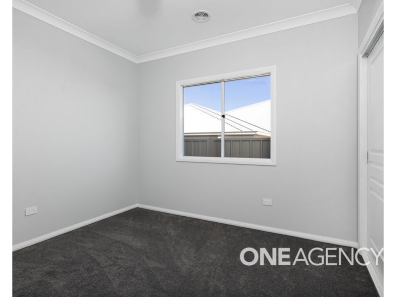 130 VALENCIA DRIVE, Gobbagombalin NSW 2650