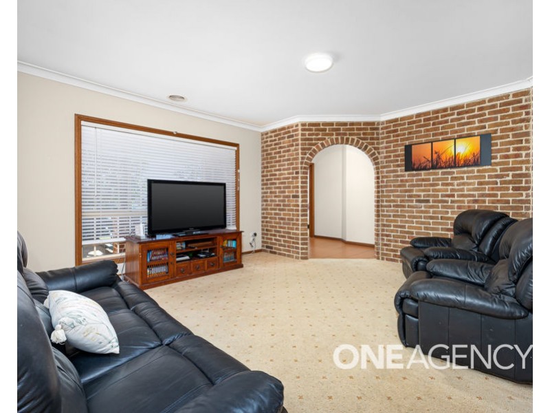 11 LAMILLA STREET, Glenfield Park NSW 2650