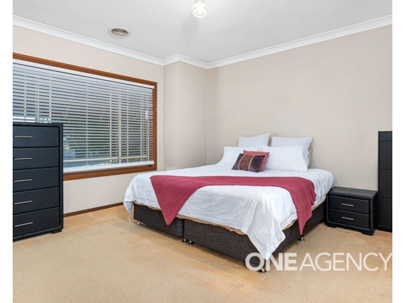 11 LAMILLA STREET, Glenfield Park NSW 2650
