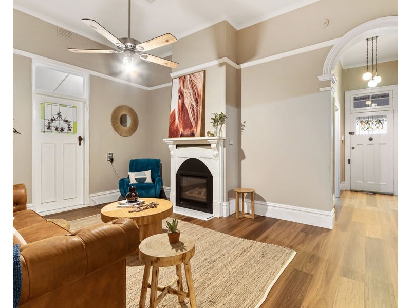 86 RAILWAY STREET, Turvey Park NSW 2650