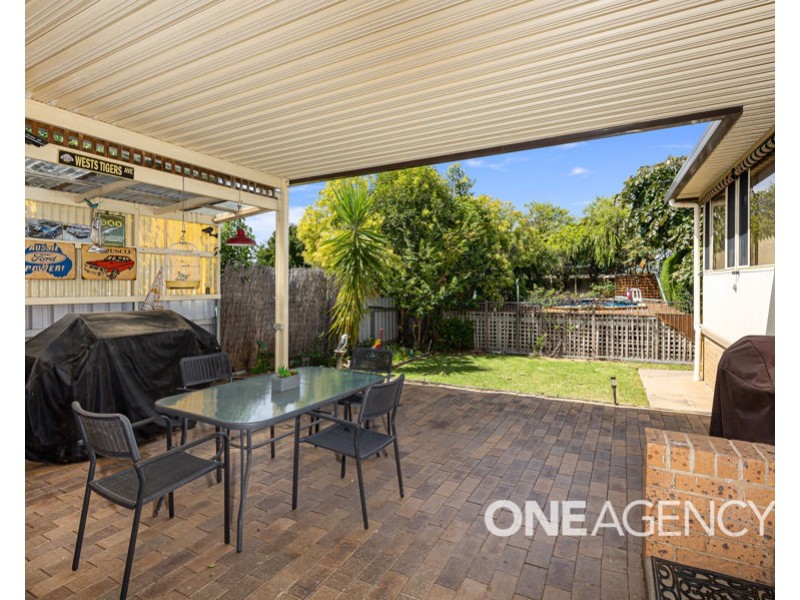 9 KIRRANG AVENUE, Glenfield Park NSW 2650