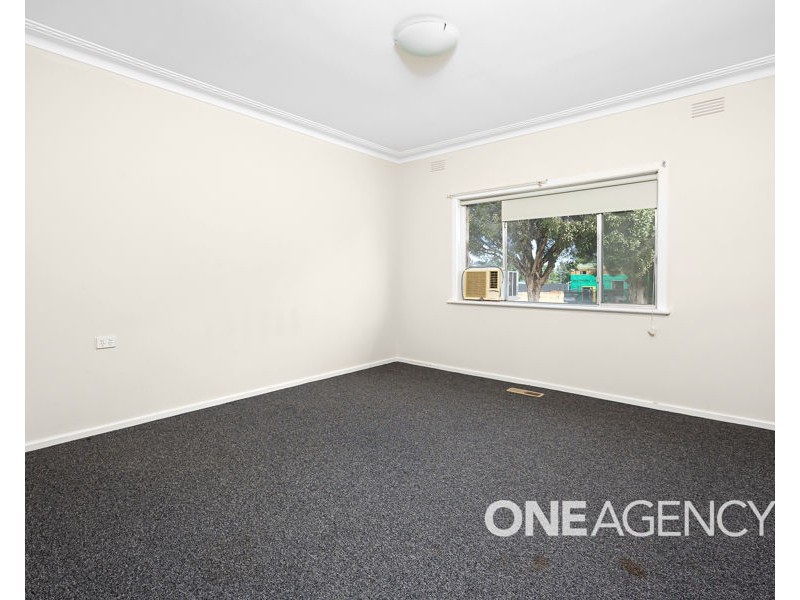 1 MANOORA AVENUE, Mount Austin NSW 2650