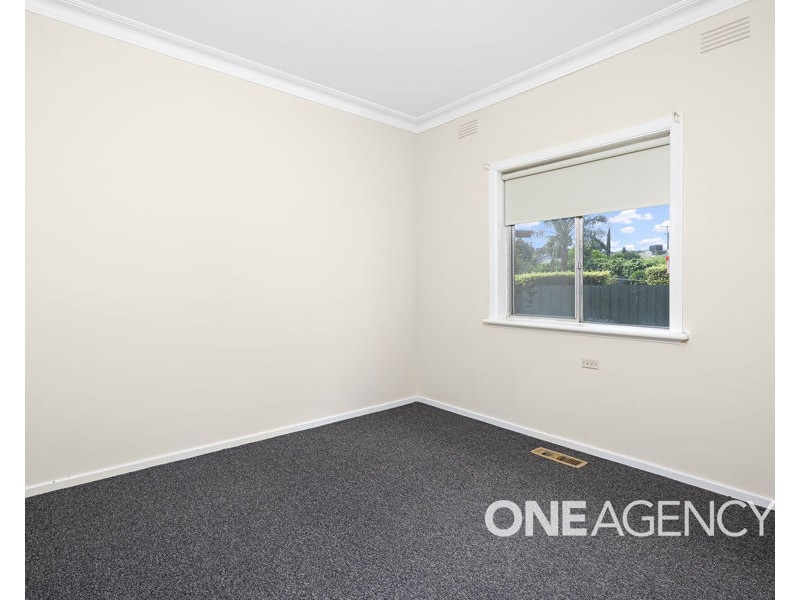 1 MANOORA AVENUE, Mount Austin NSW 2650