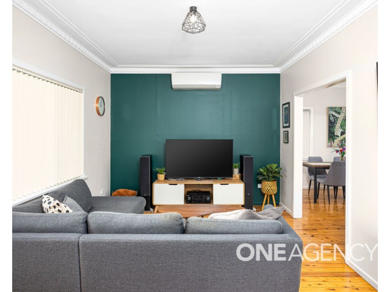 64 TICHBORNE CRESCENT, Kooringal NSW 2650