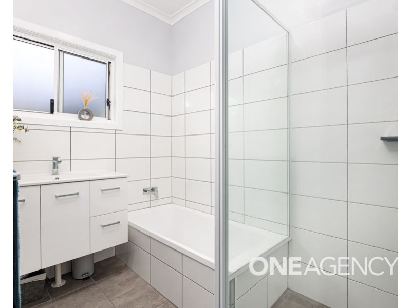 64 TICHBORNE CRESCENT, Kooringal NSW 2650