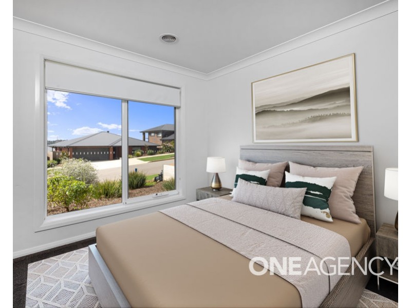 39 WATSON BOULEVARD, Lloyd NSW 2650