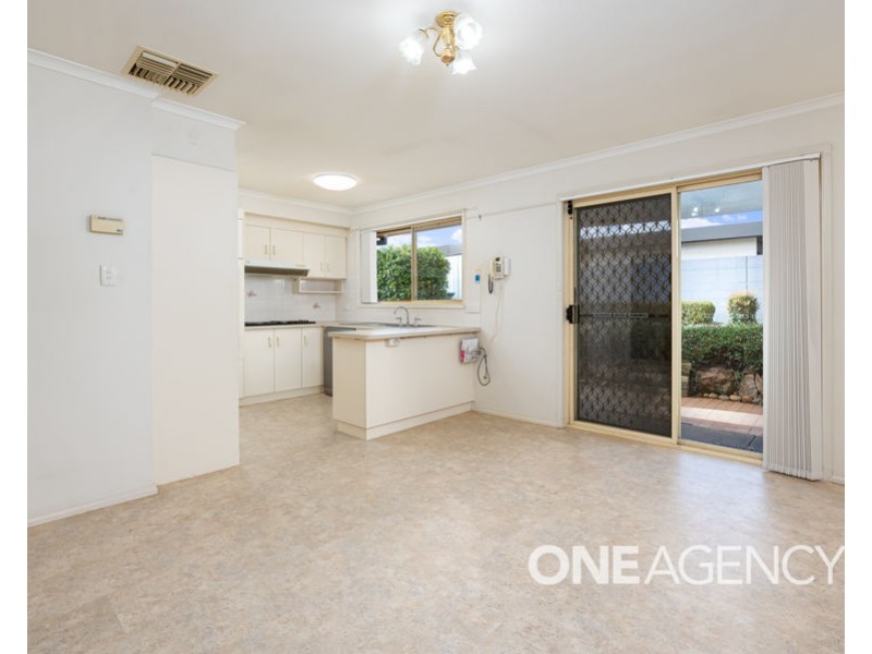 1/257A LAKE ALBERT ROAD, Kooringal NSW 2650