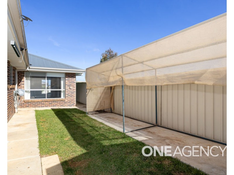 1/16 RAINBOW DRIVE, Estella NSW 2650