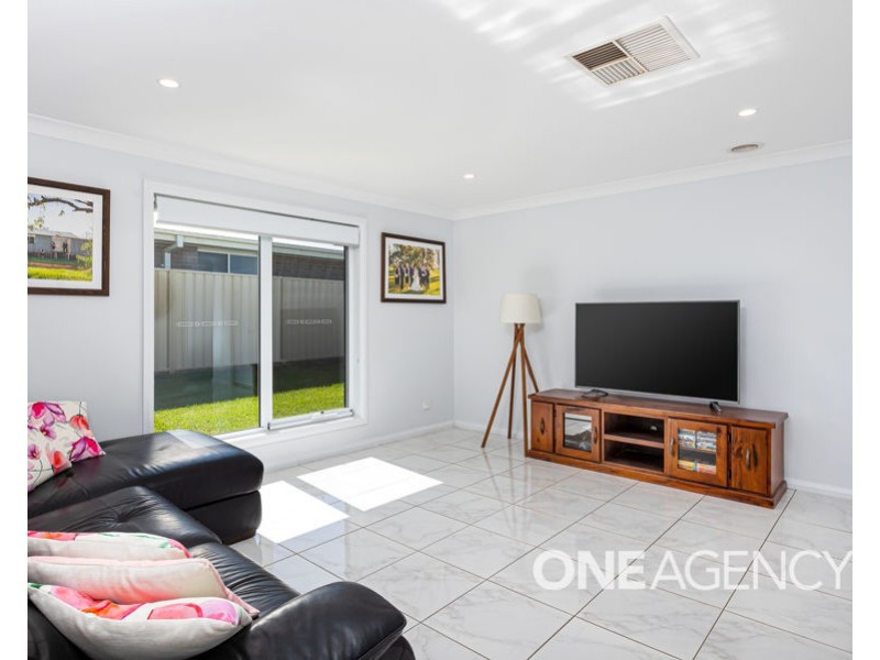 6 GOONAWARRA STREET, Gobbagombalin NSW 2650