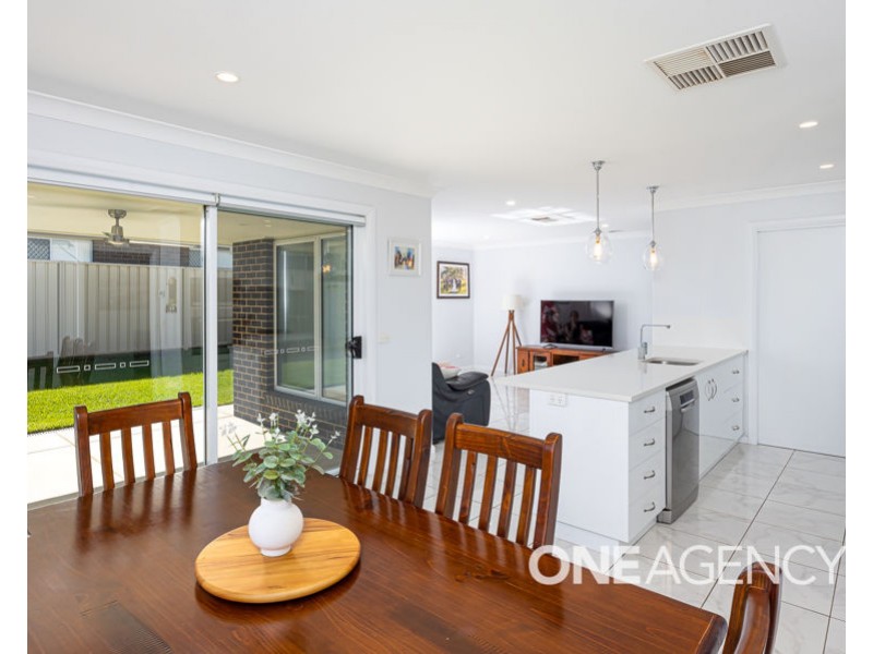 6 GOONAWARRA STREET, Gobbagombalin NSW 2650