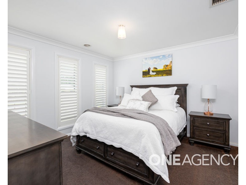 6 GOONAWARRA STREET, Gobbagombalin NSW 2650