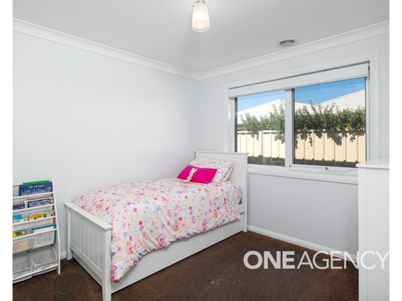 6 GOONAWARRA STREET, Gobbagombalin NSW 2650
