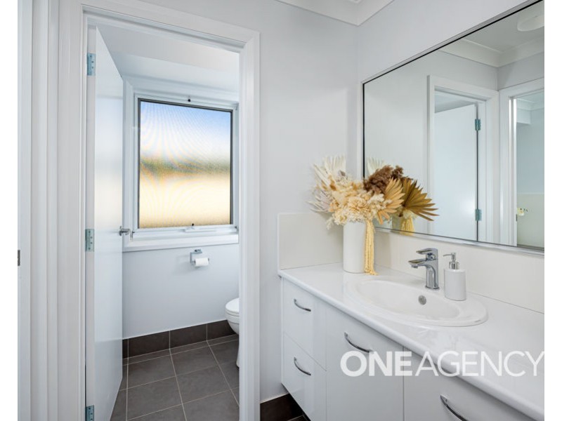 6 GOONAWARRA STREET, Gobbagombalin NSW 2650