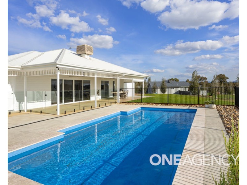 45 MATILDA CRESCENT, Gumly Gumly NSW 2652