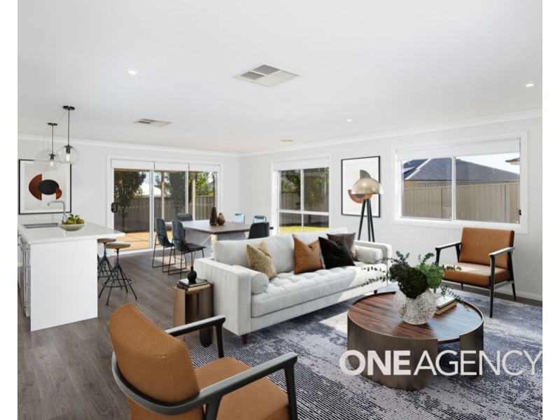 4 WINTER AVENUE, Gobbagombalin NSW 2650