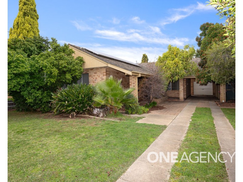 67 WHITE AVENUE, Kooringal NSW 2650