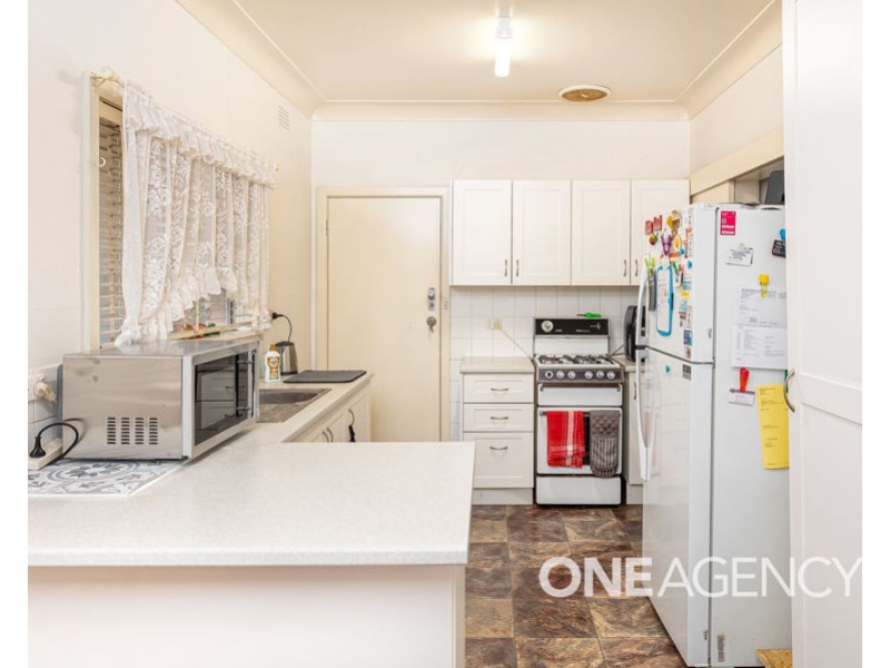 67 WHITE AVENUE, Kooringal NSW 2650